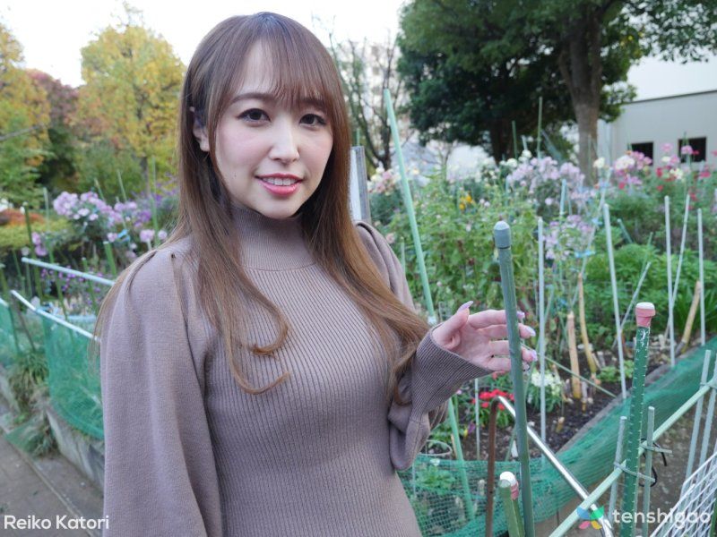 【無修正】令人想吸吮的較大乳頭與肉感身體的玲子醬內射！