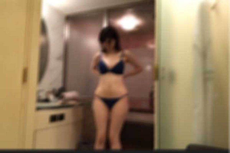 ※13日截止9折※【素人個人拍攝】聽命免費鮑嘟！！在當地卸下套套無套中出