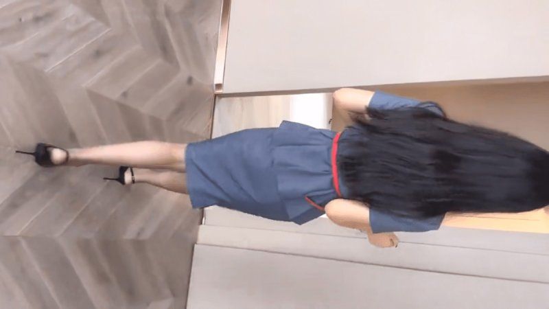 杏吧傳媒 ol制服誘惑美腿尤物翹起美臀跪地口交-andmlove