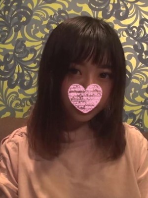 【ドS必見】普通のSEXじゃ物足りない！電マをオマンコに突っ込みイキまくり！ 激しいプレイと首絞めが大好物な。底なしのドM素人ちゃんを大発見！ FC2-PPV-1118562
