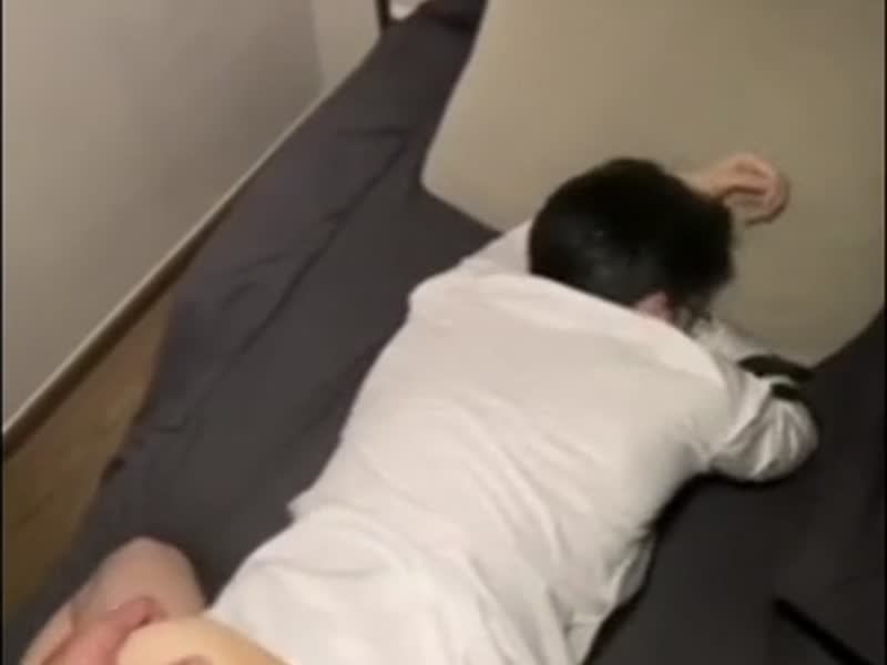 衬衫眼睛精英受